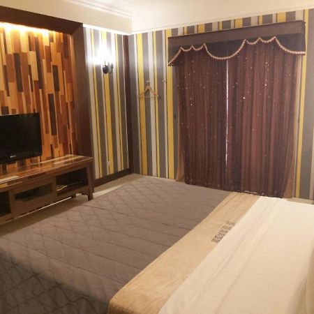 كاوشيونغ Chateau Motel المظهر الخارجي الصورة