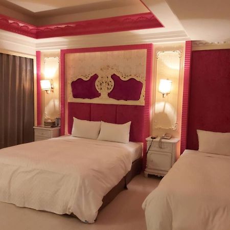 كاوشيونغ Chateau Motel المظهر الخارجي الصورة