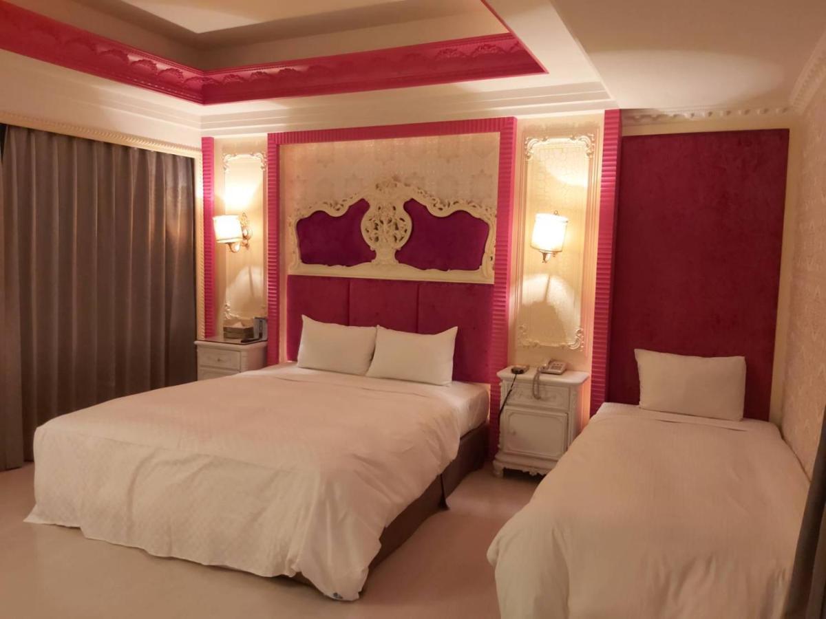 كاوشيونغ Chateau Motel المظهر الخارجي الصورة